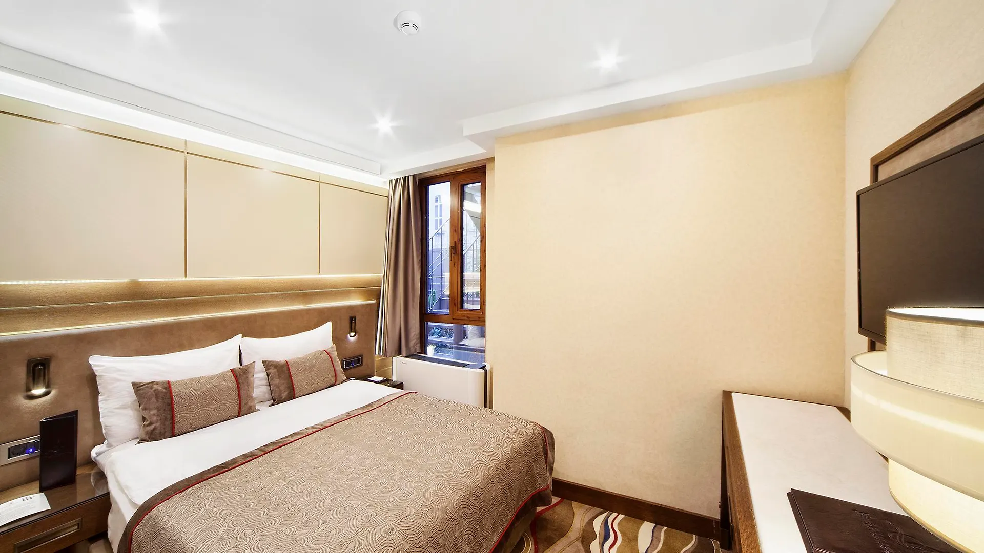 ****  Grand Hotel De Pera Istanbul Turkey