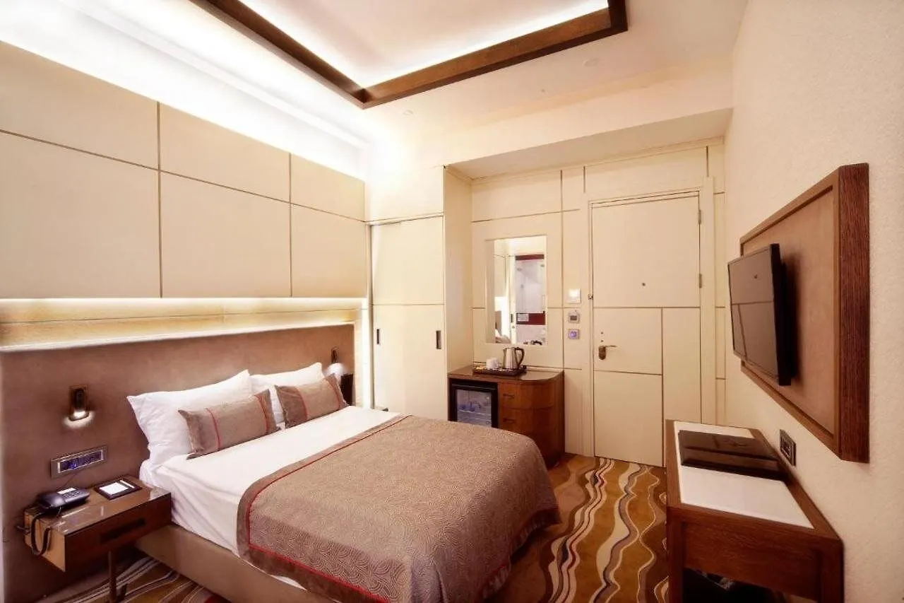 ****  Grand Hotel De Pera İstanbul Türkiye